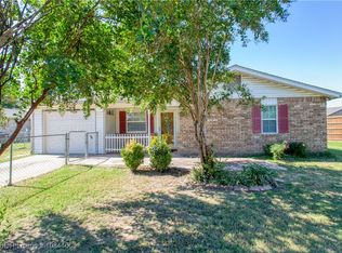 8112 S 35th Ter, Fort Smith, AR 72908