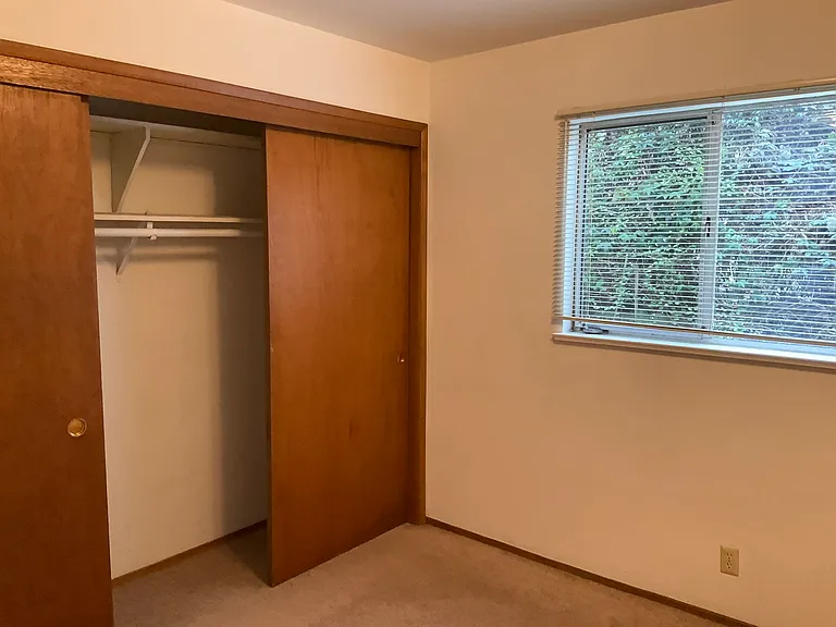 966 Kains Ave #7 — Photo 8