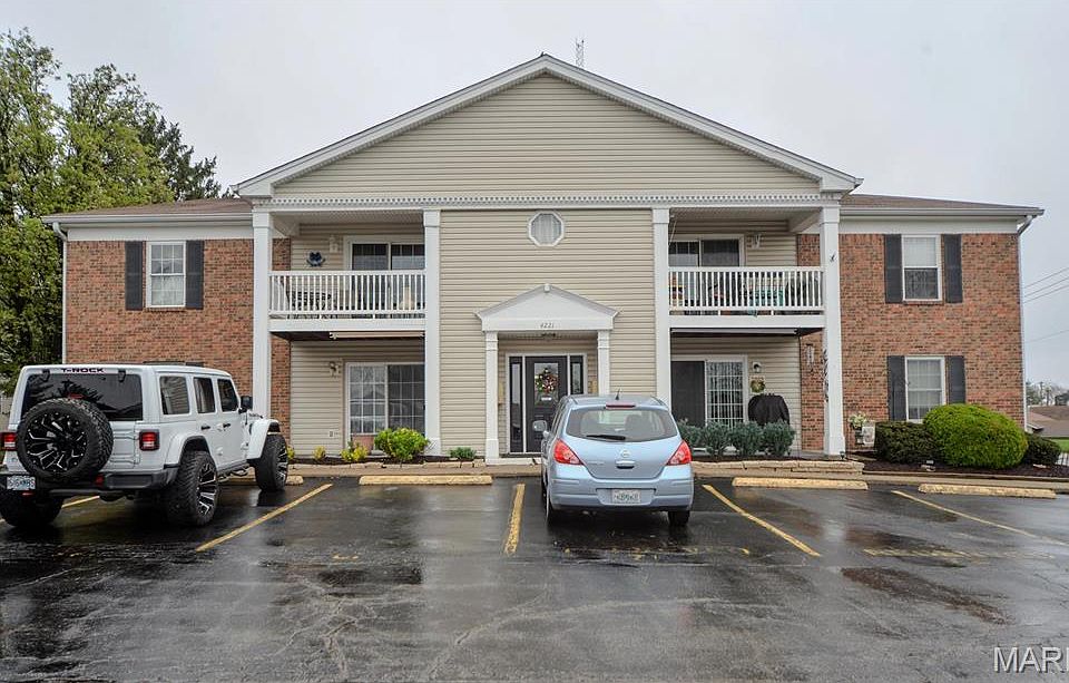 1st image of 4221 Heritage Woods Dr APT B