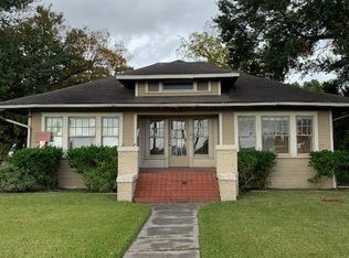 7915 Ithaca St, Houston, TX 77017