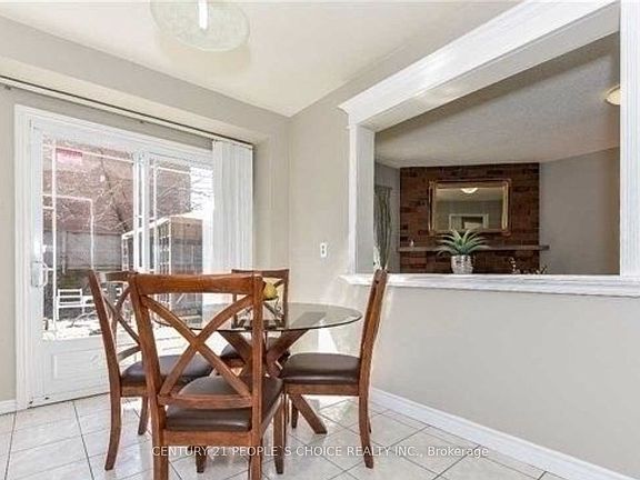 5th image of 4339 Radisson Cres W