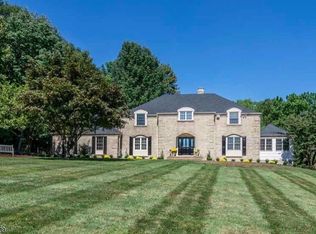 7 Briarwood Ln, Morristown, NJ 07960