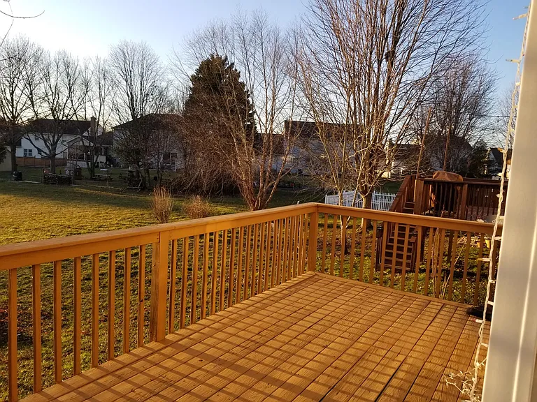 Glennwood Dr — Photo 13