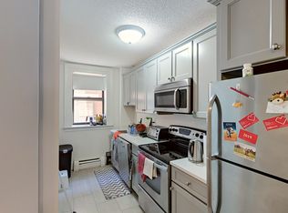 128 Hemenway St APT 302, Boston, MA 02115