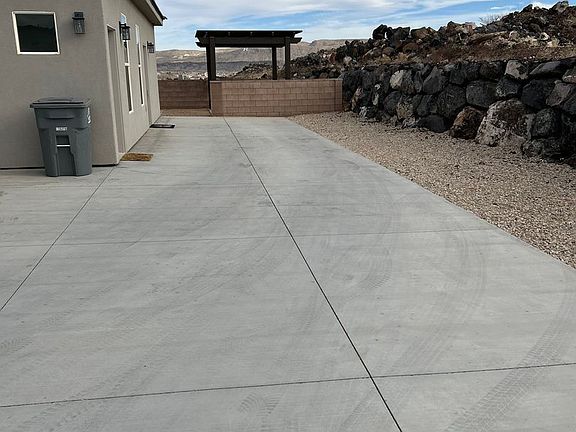 5th image of 120 N Firerock Way