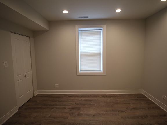 5th image of 1932 N Keeler Ave #G