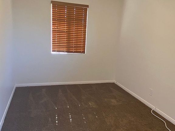 5th image of 3217 38th St