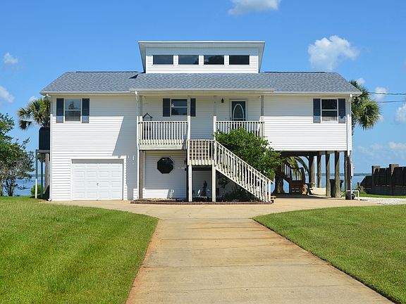 2nd image of 1257 La Paz St