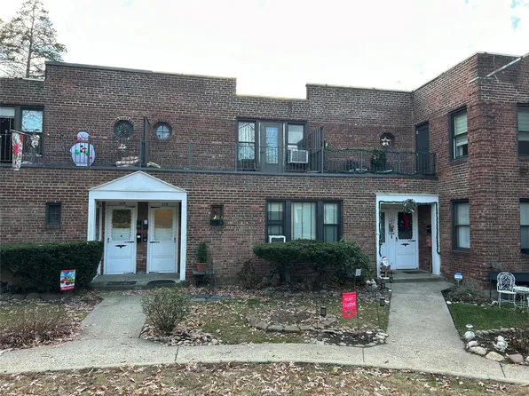 4001 Little Neck Parkway #31B, Little Neck, NY 11363