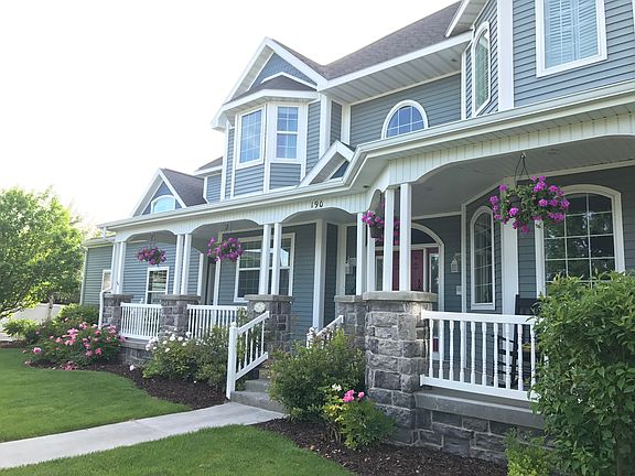 2nd image of 190 Haven Ln