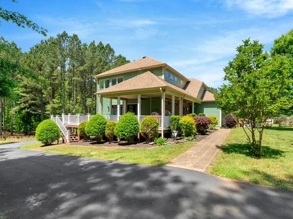 987 Granite Hall Dr, Boydton, VA 23917