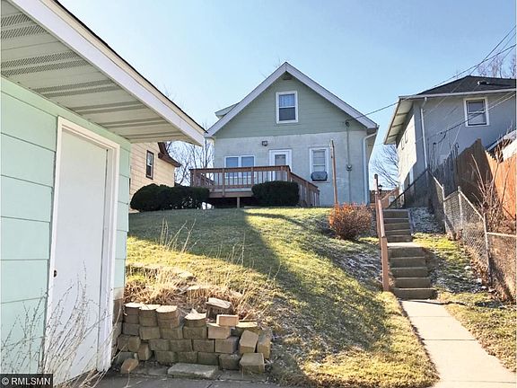 2nd image of 1035 McLean Ave