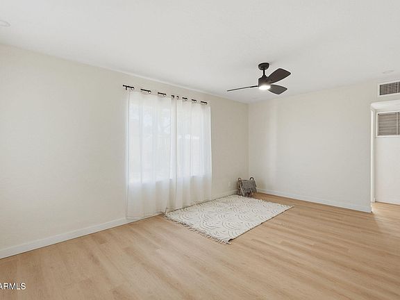 3rd image of 2047 E VIRGINIA Avenue