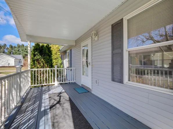 2976 Emerald Blfs, Traverse City, MI 49684