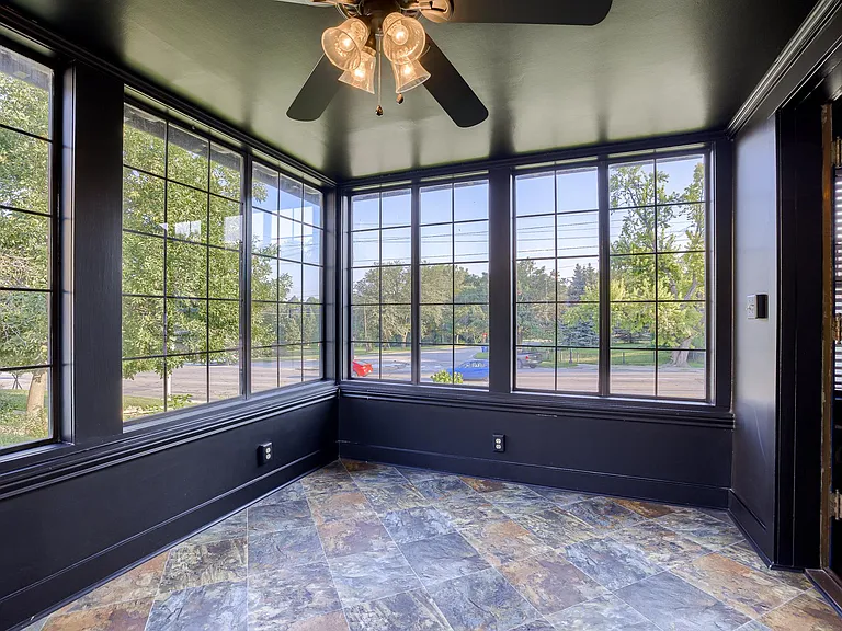 Sunroom - Overlooking Memorial Park
