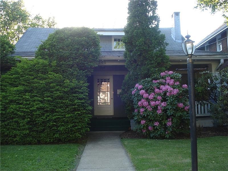 1st image of 365 Riverview Dr