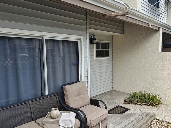 4th image of 4874 N Hemingway Circle