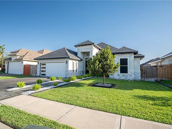 2nd image of 402 Imperial Dr