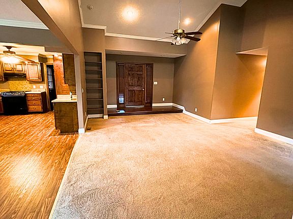 2nd image of 1314 Village Green Dr