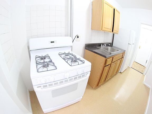 4th image of 2600 Creston Ave #3H-2