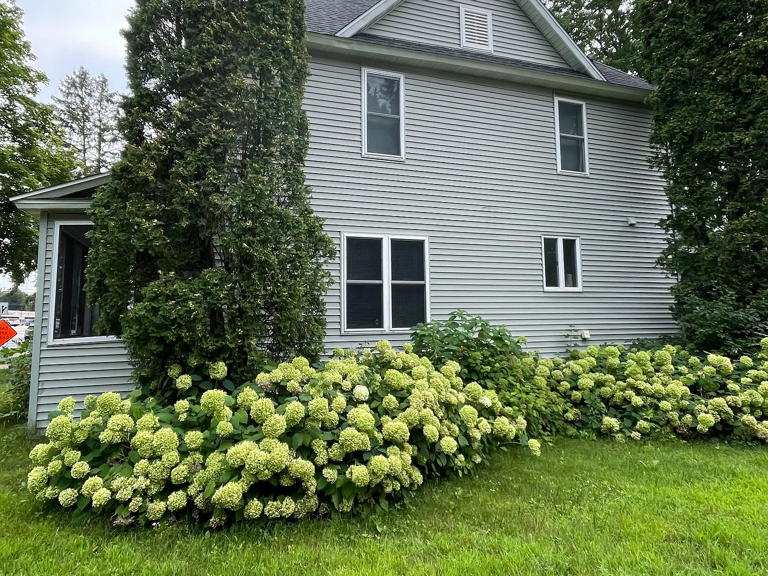 4 bed, $1,550 — Photo 3