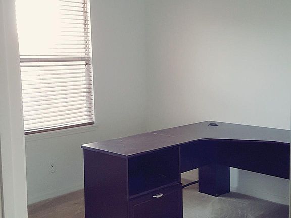 3rd image of 1055 Venetian Dr Unit 203