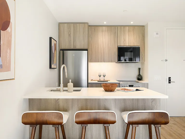 19 Rockwell Pl #24E — Photo 5