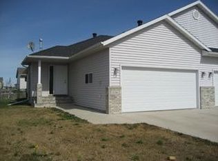 1136 43rd Ave W, West Fargo, ND 58078