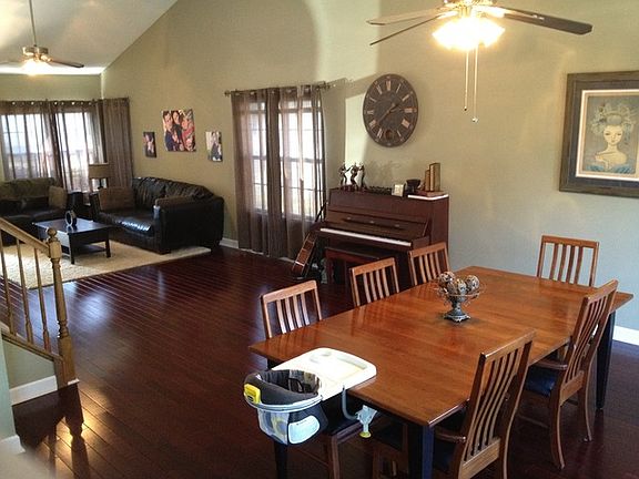 3rd image of 1392 Deer Creek Ln