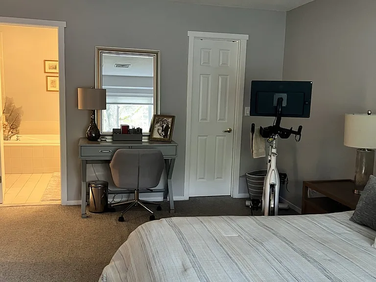 670 Heritage Hls #A — Photo 12