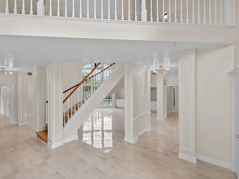 17402 Wilton Park Ct — Photo 5