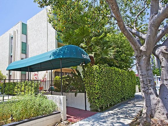 2nd image of 1228 11th St APT 201