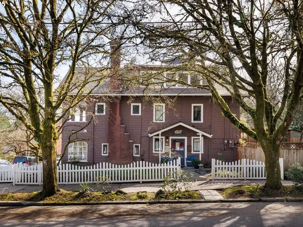 7006 S Virginia Ave, Portland, OR 97219