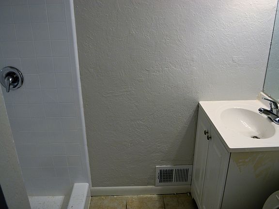 2nd image of 3339 S Hillsdale Dr