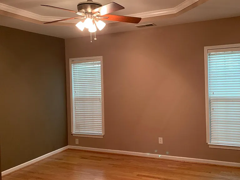 102 S Arcadian Way — Photo 11