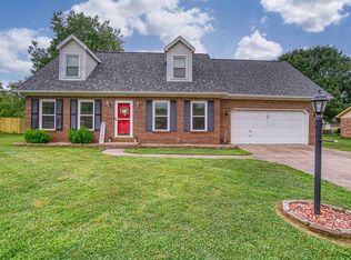 6910 Northfield Dr, Evansville, IN 47711