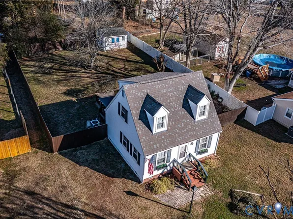151 Badger Rd, Deltaville, VA 23043