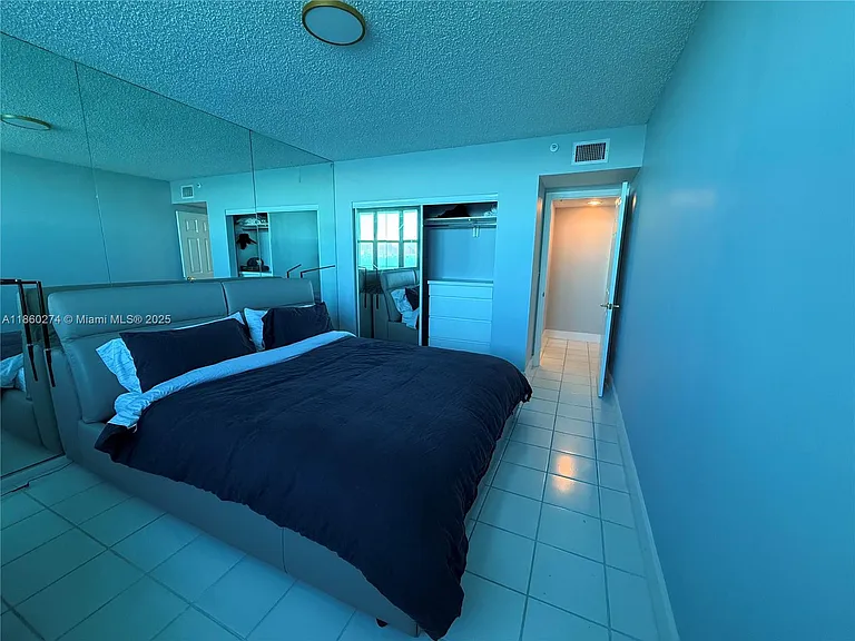 800 Claughton Island Dr #703 — Photo 12