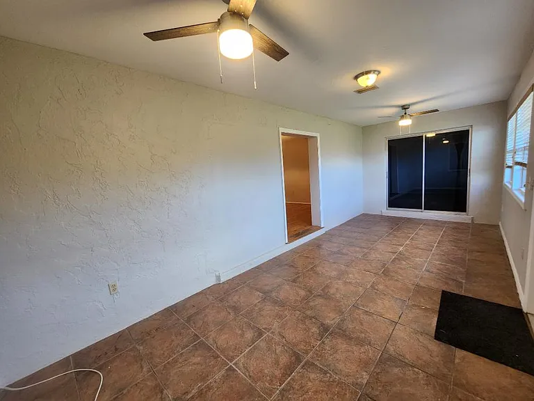 27048 Omni Ln — Photo 44