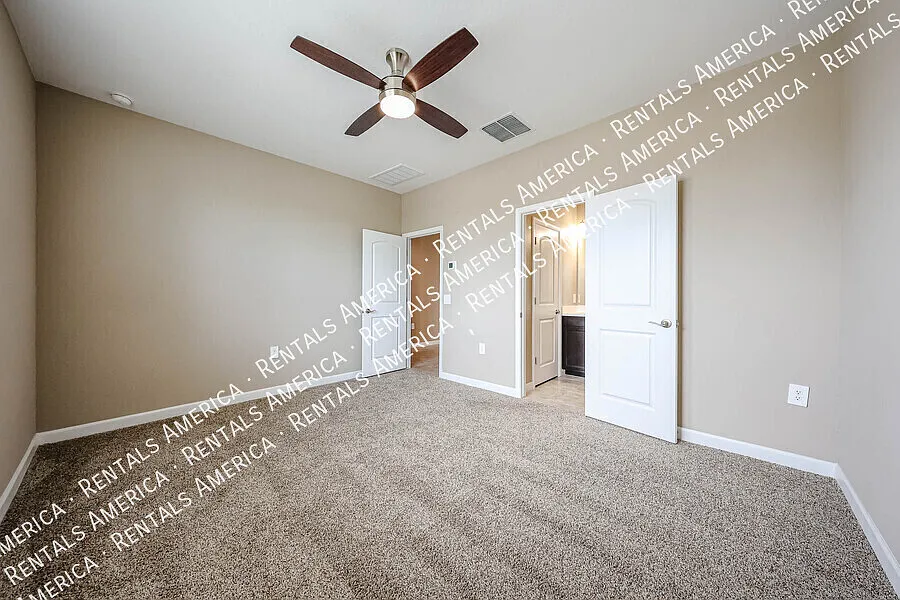 Move In & Save! Get 2 Weeks Free Rent! — Photo 3