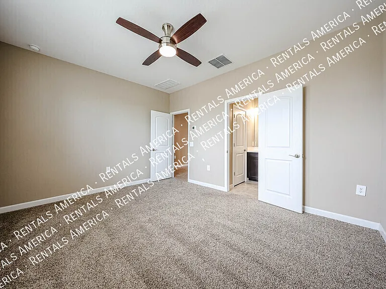 30044 W Avalon Dr — Photo 3