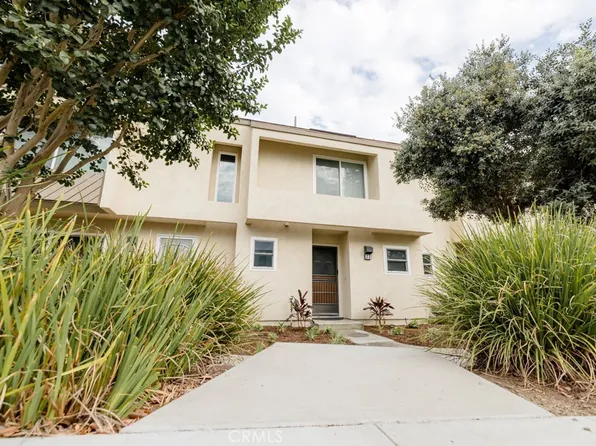 209 N Singingwood St Unit 23, Orange, CA 92869