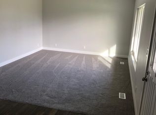 2060 W Celia Way, Layton, UT 84041
