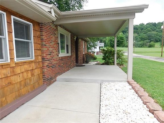 ENTERING FROM THE DRIVEWAY