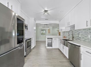 135 E 28th St, Riviera Beach, FL 33404