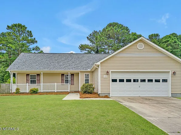 132 Lawndale Lane, Sneads Ferry, NC 28460