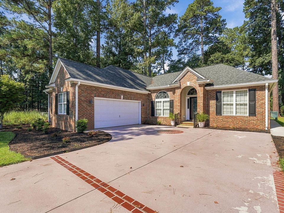 1st image of 1186 N Blackmoor Dr.