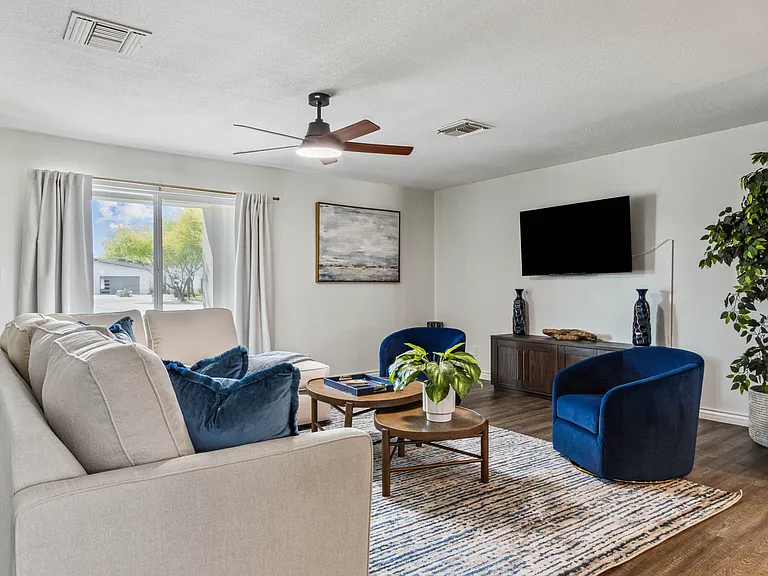 2911 N Granite Reef Rd — Photo 38
