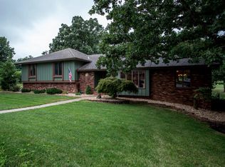 5104 Colonial Cir, Nixa, MO 65714