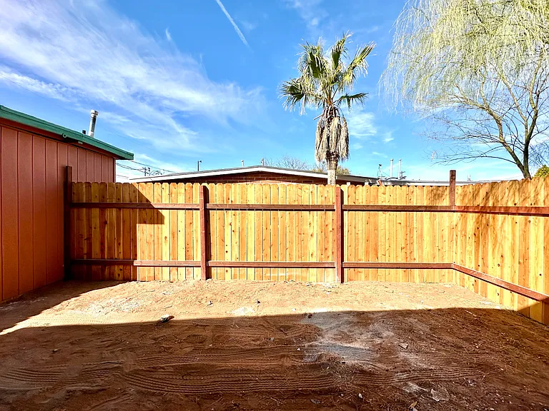 The Derby Apartments — Photo 12